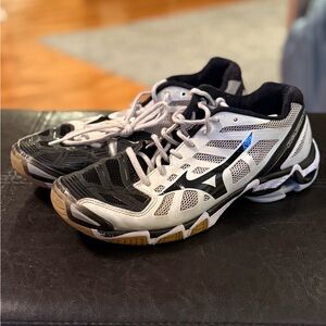 Mizuno Women’s Black, White, and Tan Athletic Shoes